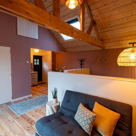 Holiday home Houten Met Keuken En Tuin In Halsteren, Bergen Op Zoom Halsteren